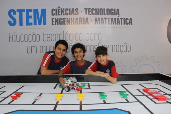 Robótica: uma ferramenta a serviço da educação