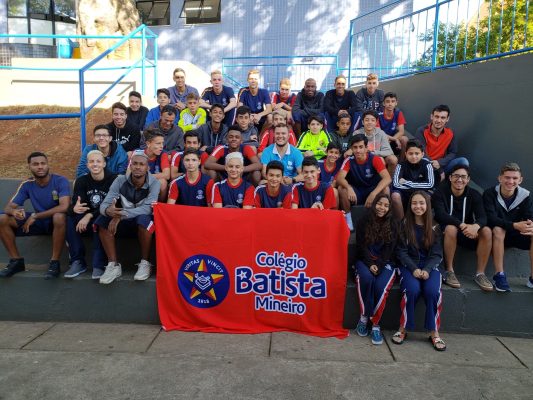 Equipes de futsal e basquete da Escola Batista de Esportes são campeãs estaduais em Jogos Escolares de Minas Gerais