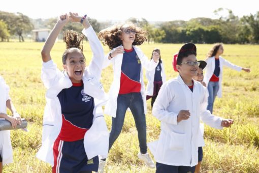 Estudantes da unidade Uberlândia batem recordes na Mostra Brasileira de Foguetes