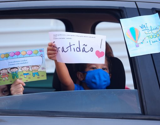 Solidariedade marca o Drive-thru do Colégio Batista em Uberlândia